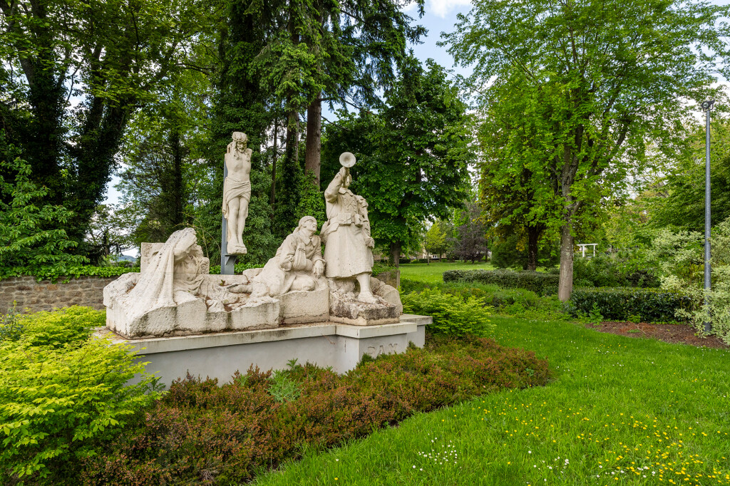Monument de Marcel Pierre ; Parc Barré-Saint. (c) Région Normandie - Inventaire général ; Kerno Marion