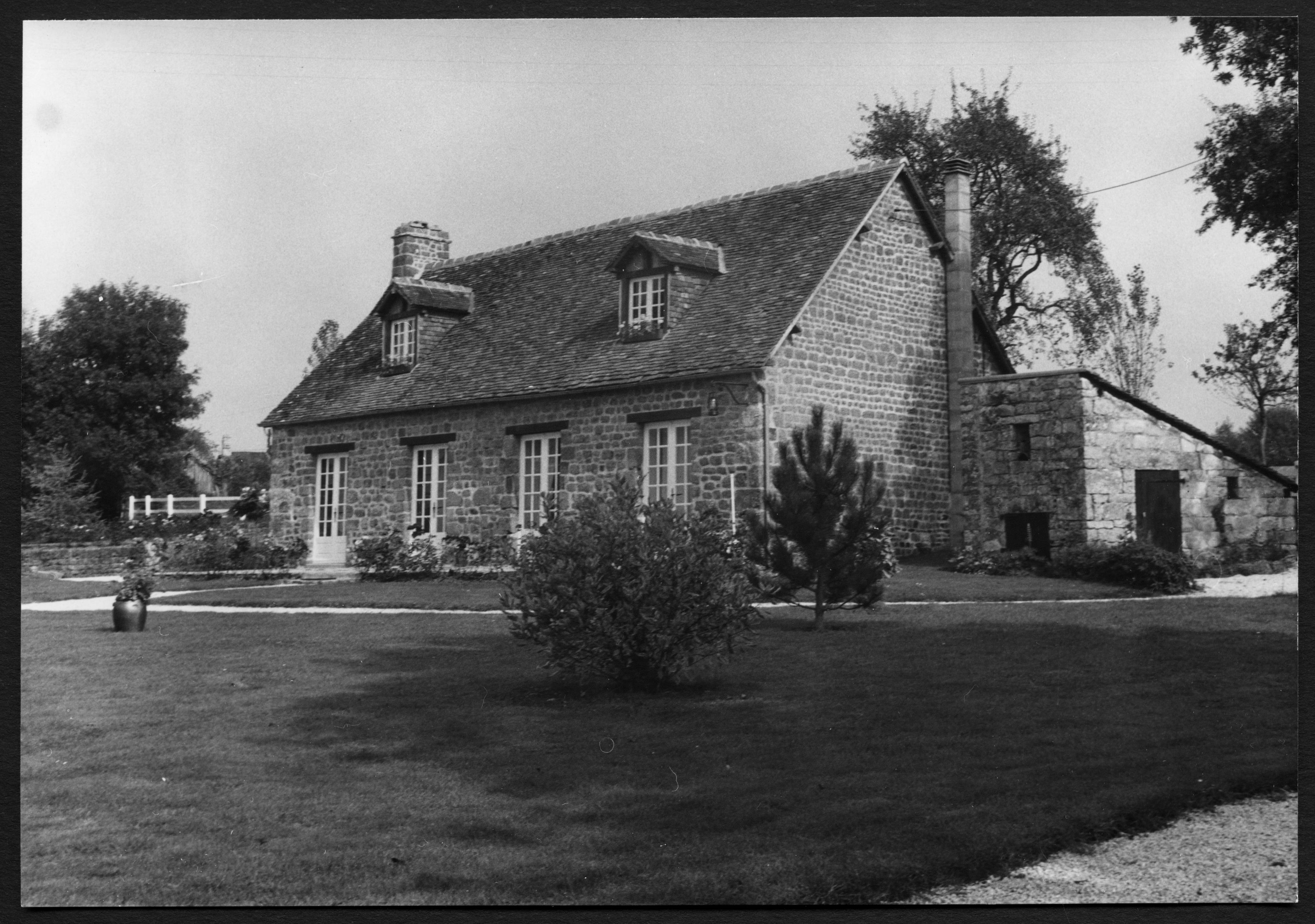 Maison, vers 1960-1970 | Arch. dép. Orne, 80 FI 2431